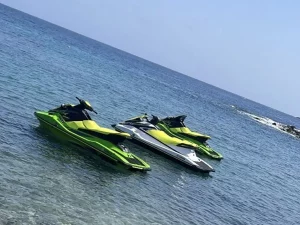 Jet ski